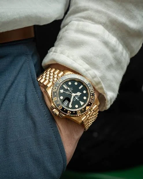 Travel Style Gold Chain | Black Dial