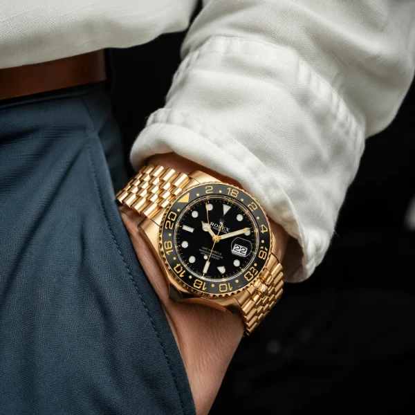 Travel Style Gold Black Bezel Watch Stainless Steel
